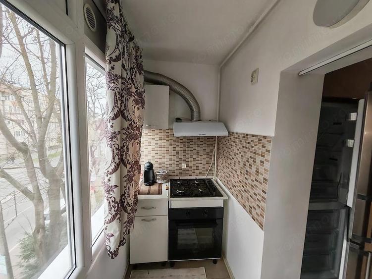 Apartament cu 2 camere,decomandat,etajul 2,zona Baba Dochia - 5