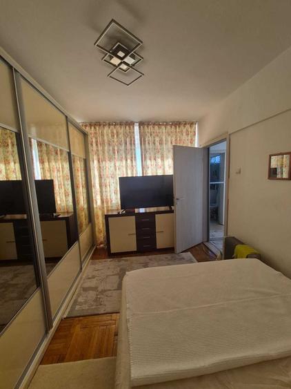 Apartament cu 2 camere decomandat în Mihai Bravu