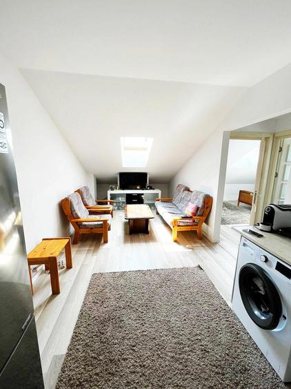 Inchiriez apartament 3 camere, semidecomandat, Valea Lupului - 1