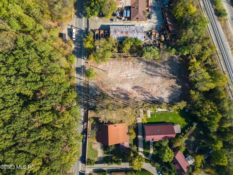 Teren Corbeanca, 3.120 mp, vis-a-vis de padure, Petresti, acces imediat la DN1 - 11