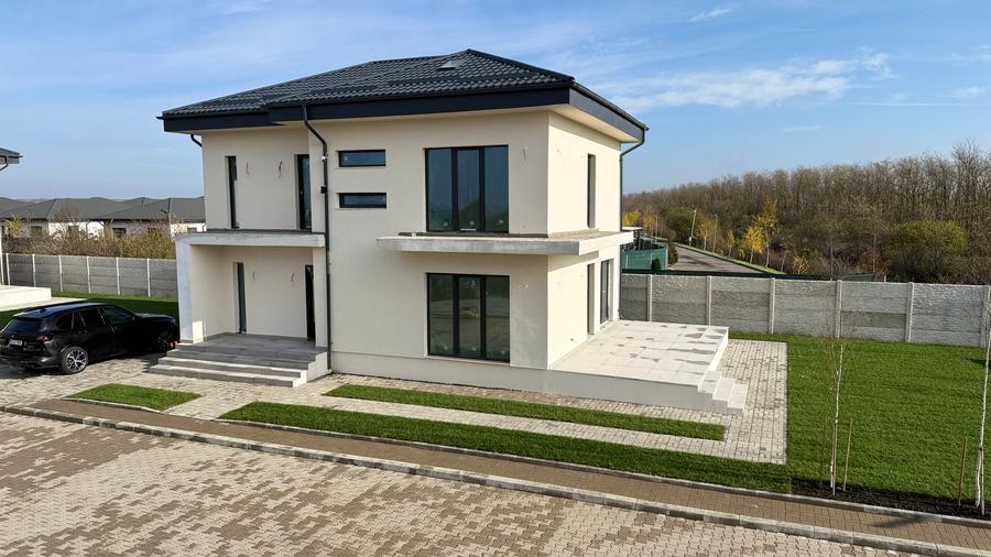 Ultima VILĂ la OFERTĂ  – preț special 210.000 € + TVA! - 36