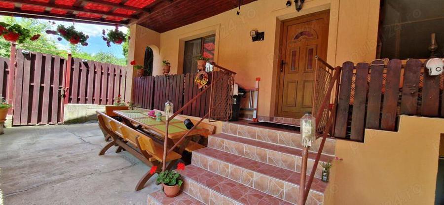 Casa de ?ara de vanzare - 4