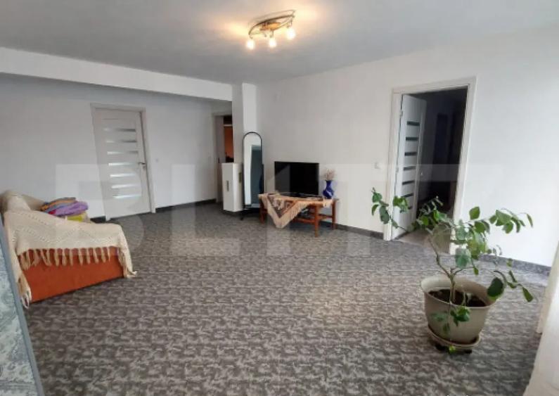 Casa/Spatiu Comercial, 620 mp, pe 3 nivele: demisol, parter, - 18