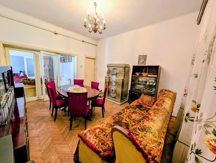 Apartament la parter de vila eleganta P+1 cu doar 2 apt,Parcul Carol,1/2 curte