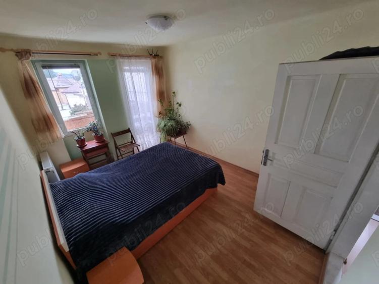 Casa P+E+pod, ultracentral Bu?teni, teren propriu 130 mp, acces din strada - 5