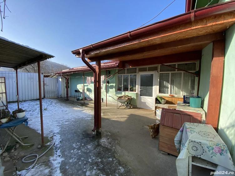 Casa de vanzare in comuna Garleni - 2
