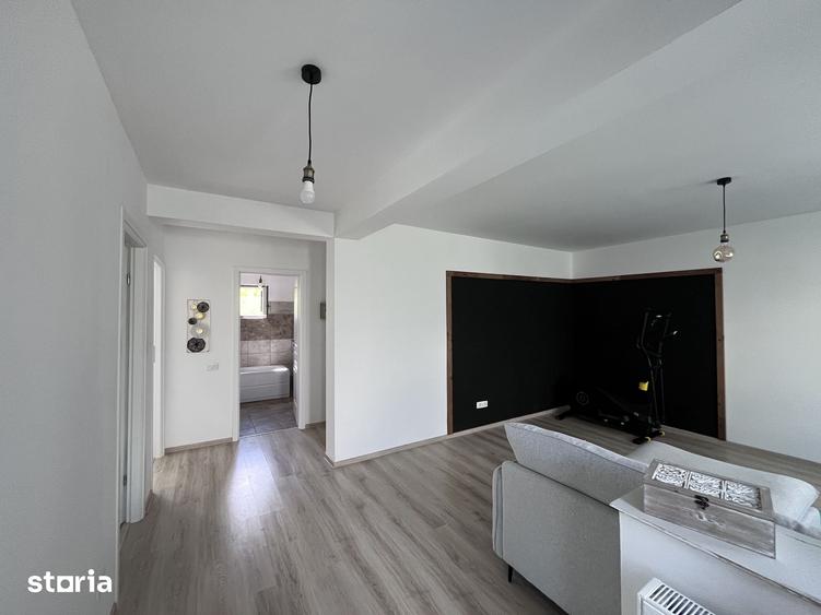 Casă cu 3 camere cu Teren 330 Mp în Bucium