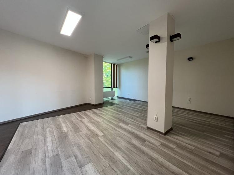 Spatiu comercial\birouri in cladire noua - 2