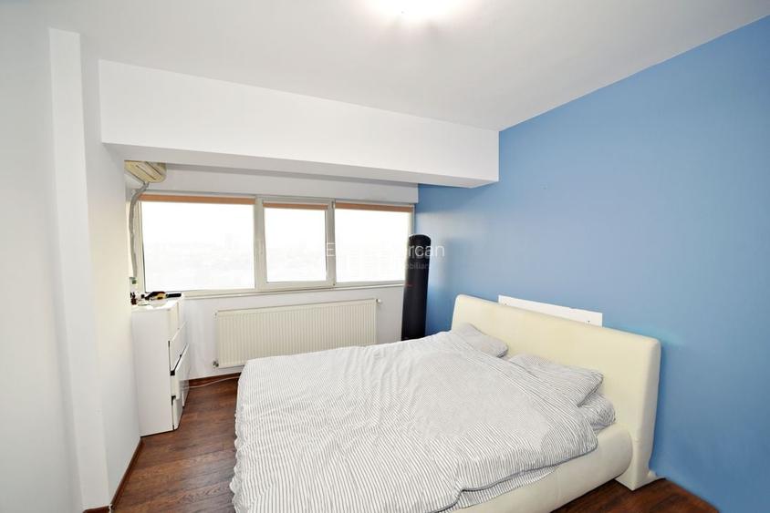 Apartament cu 4 camere decomandat, mobilat în Podul de Fier