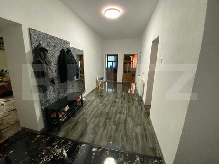 Apartament cu 4 camere - cartier Dumbrava. - 3
