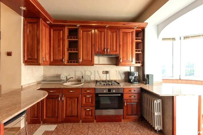 SIMION BARNUTIU - ETAJ 5 LIFT - 3 CAMERE - 2 BAI - 2 BALCOANE - DECOMANDAT - CLI - 2