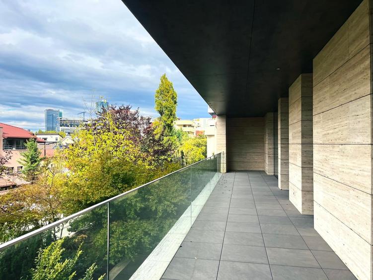 Apartament cu 3 camere în Floreasca