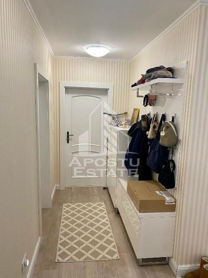 Apartament cu 3 camere decomandat în Aradului