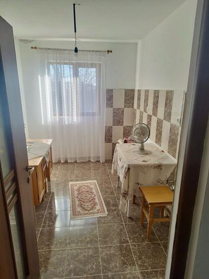 Casă cu 4 camere în Ciorăști