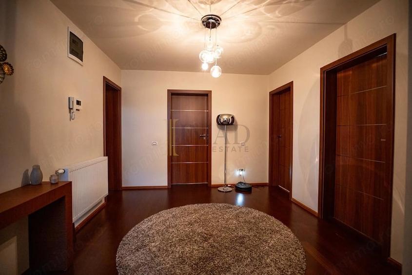 Casă cu Teren 1700 Mp în Central