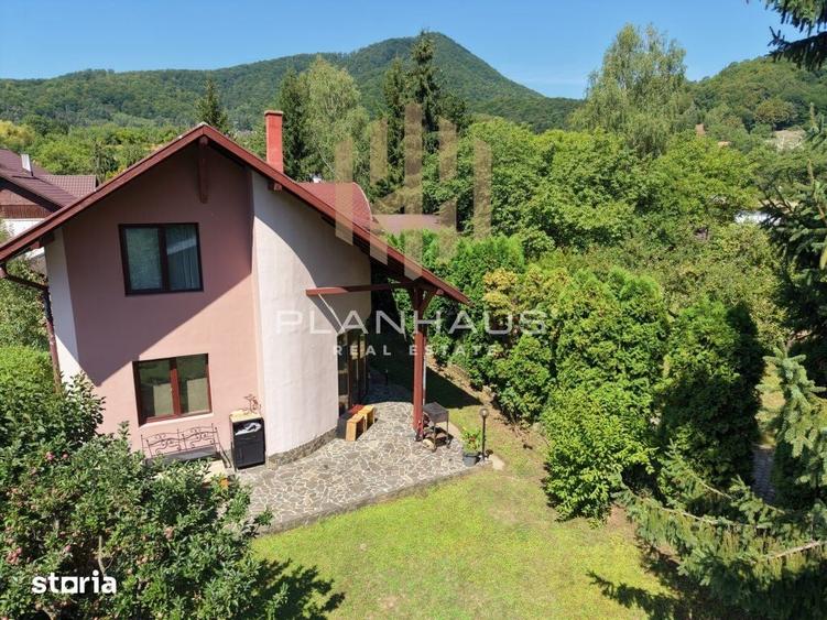 Casă cu 4 camere cu Teren 795 Mp în Ferneziu
