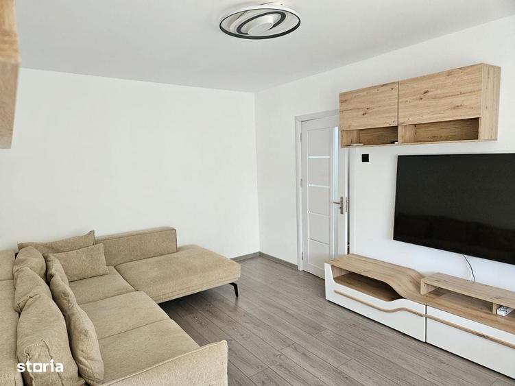 Apartament cu 2 camere decomandat în Calea București