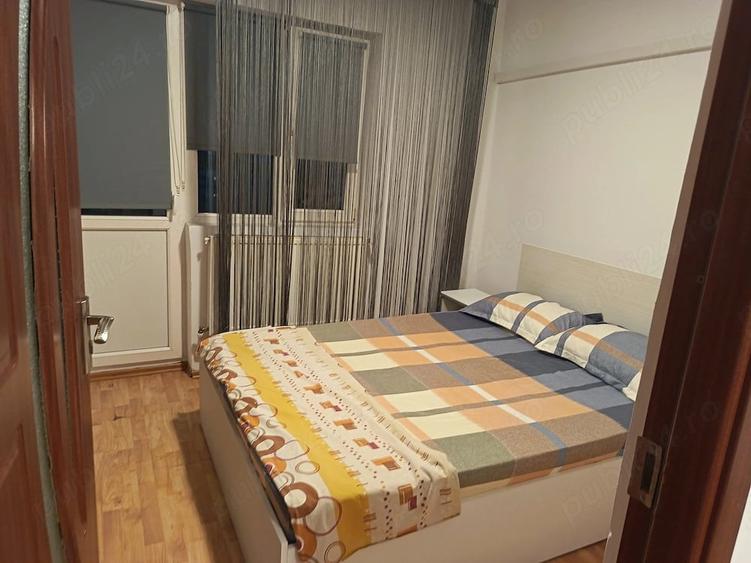 Apartament cu 3 camere decomandat în Patria