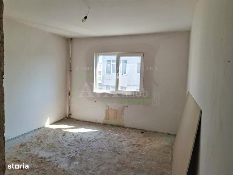 Apartament cu 3 camere decomandat în Barna