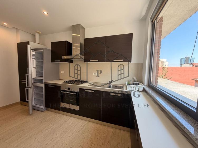 Apartament cu 4 camere decomandat, mobilat în Dorobanți