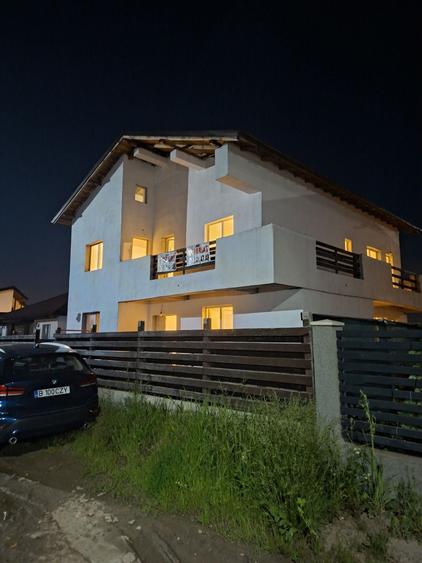 Casă cu 4 camere în Berceni