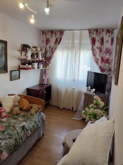 Apartament cu 2 camere decomandat în Astra