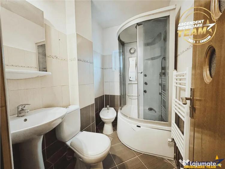Apartament cu 2 camere decomandat în Simeria