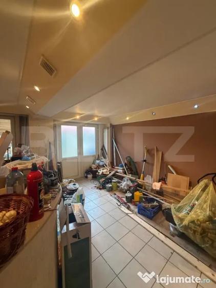 Casă cu 6 camere cu Teren 250 Mp în Bereasca