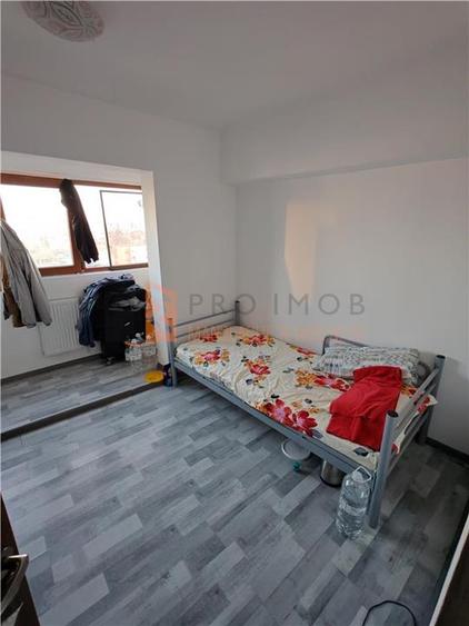 Apartament cu 4 camere decomandat în Unirii Sud