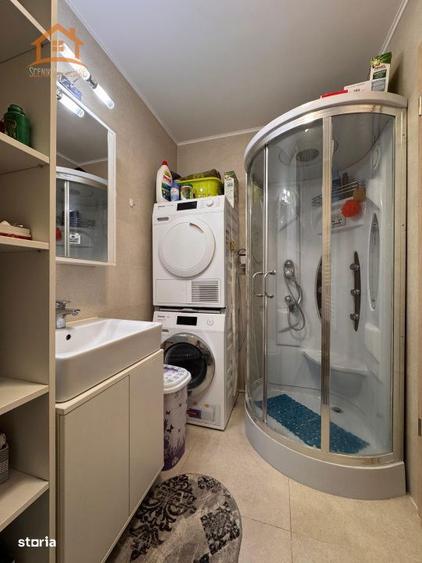 Apartament cu 3 camere decomandat, mobilat în Tractorul