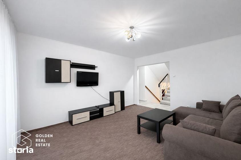 Apartament cu 3 camere decomandat în Polivalentă