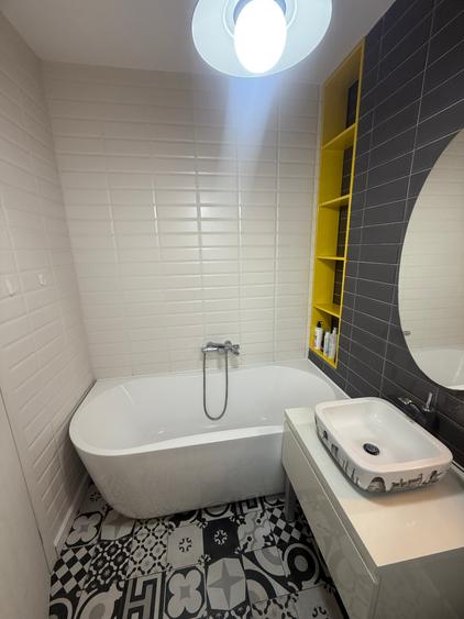 Apartament cu 3 camere decomandat, mobilat în Grozăvești