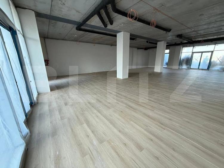 Spațiu comercial, de 201 mp, în Torontalului