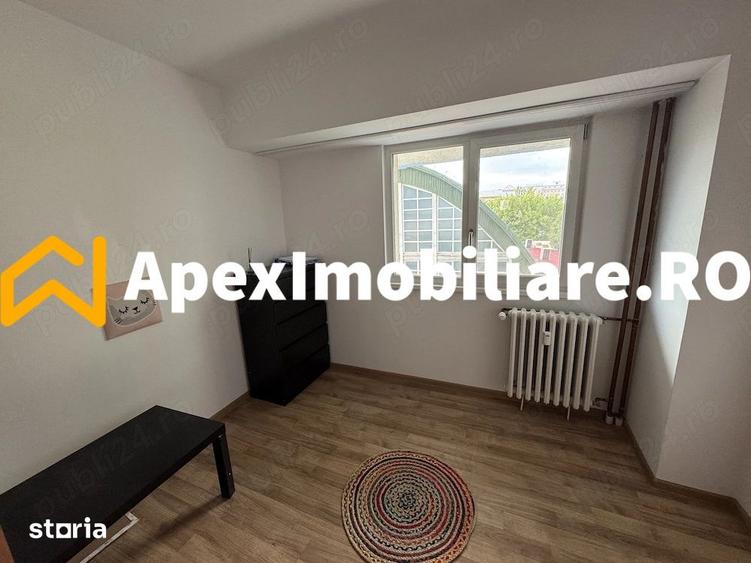 Apartament cu 4 camere decomandat în Vatra Luminoasă