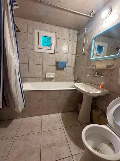 Apartament cu 4 camere în Tei