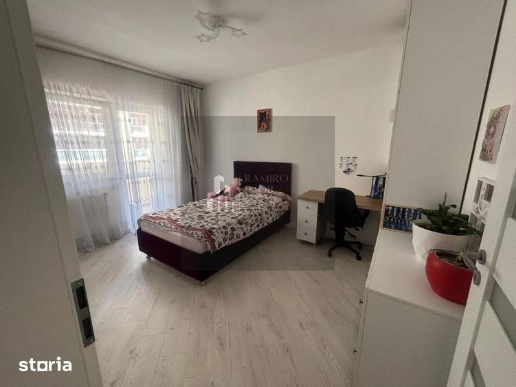 Apartament cu 3 camere decomandat în Central