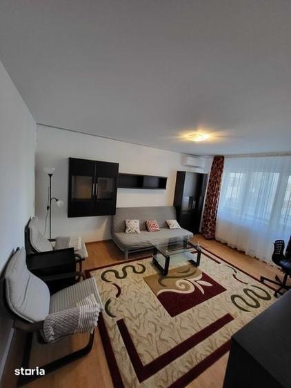 Apartament cu 2 camere decomandat în Titan