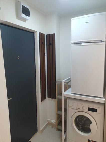 Garsonieră semidecomandată în Casa Cărții