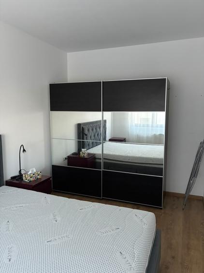 Apartament cu 2 camere semidecomandat în Parcul Carol