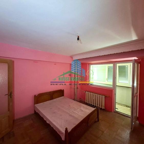 Apartament cu 3 camere decomandat în Ultracentral