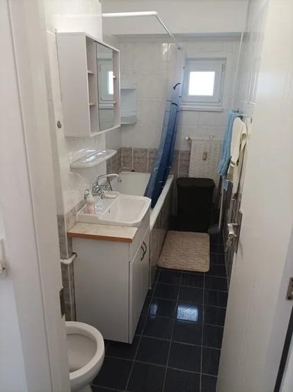 Apartament spatios, de 3 camere, decomandat, in zona Sebastian - 5