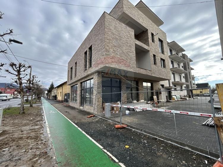 Spațiu comercial STRADAL 110mp 3.2 i de închiriat în zona V. LUCACIU - 3