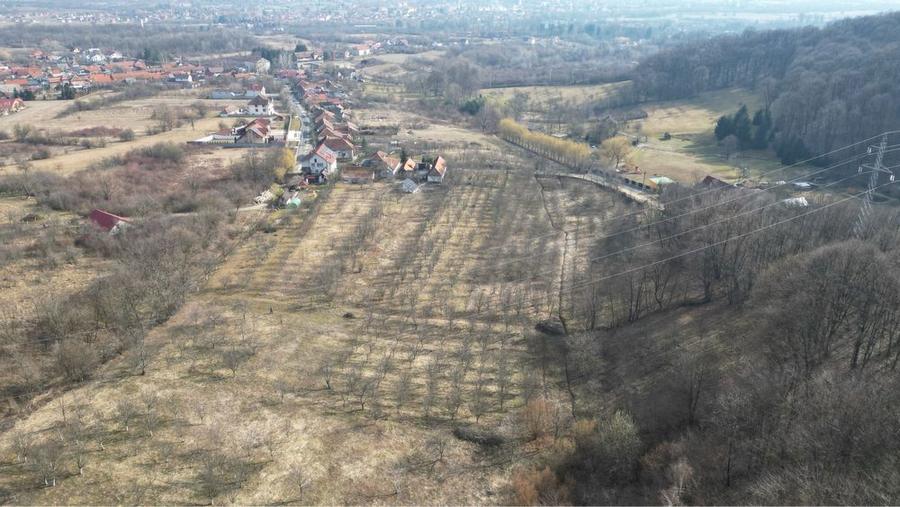 Teren intravilan Valea Cenchi constructii case pensiune caransebes - 1