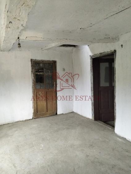 Casa spatioasa | 1500 mp teren - Ticvaniu Mare CS - 6