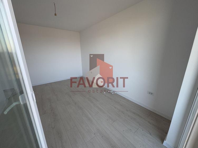 Decomandat. Disponibil imediat. Loc de parcare - 6