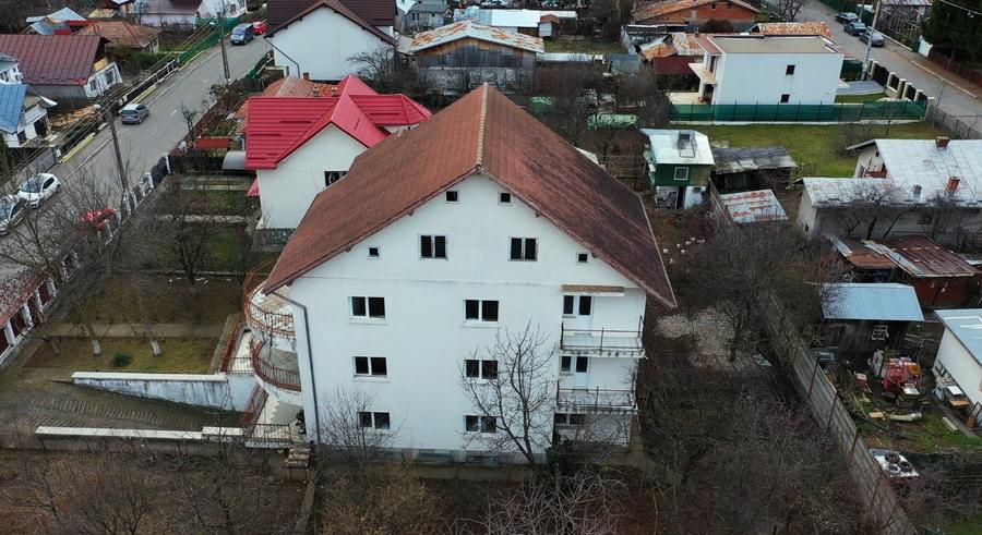 Oportunitate Exclusivă de Investiție în Câmpina Muscel Vila 12+ camere 750 mp - 2