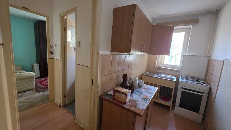 Apartament etaj 1, Licee - 4