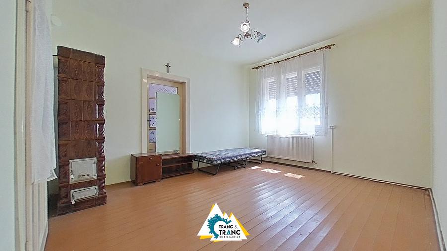 Casă in Vlaicu cu 2 camere din caramida – ocazie unica - 2