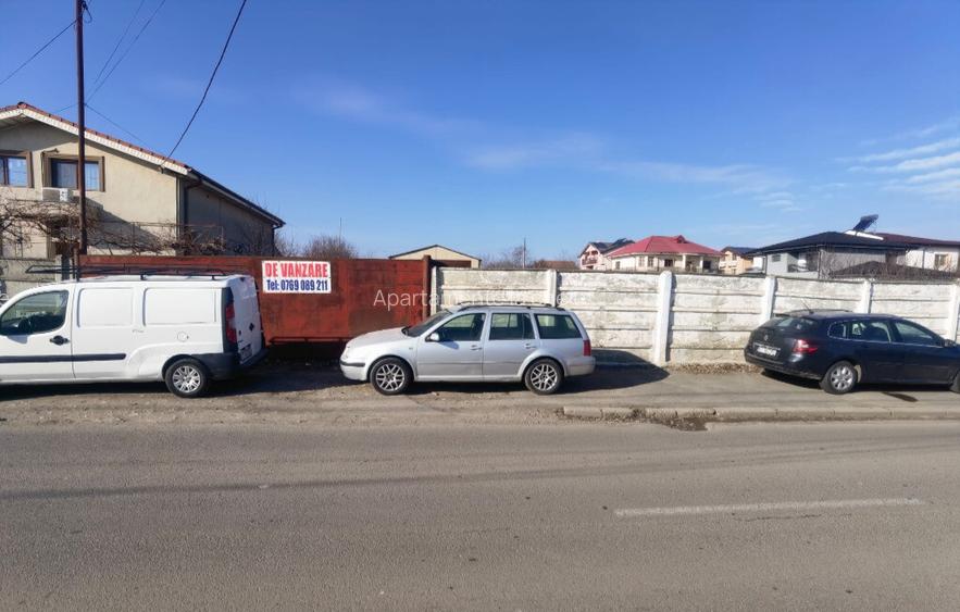 Teren 800 mp toate utilitatile langa teren Strada Comarnic