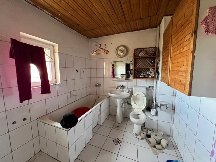 Vanzare casa + teren 800 mp. cartierul Gheorgheni - 12